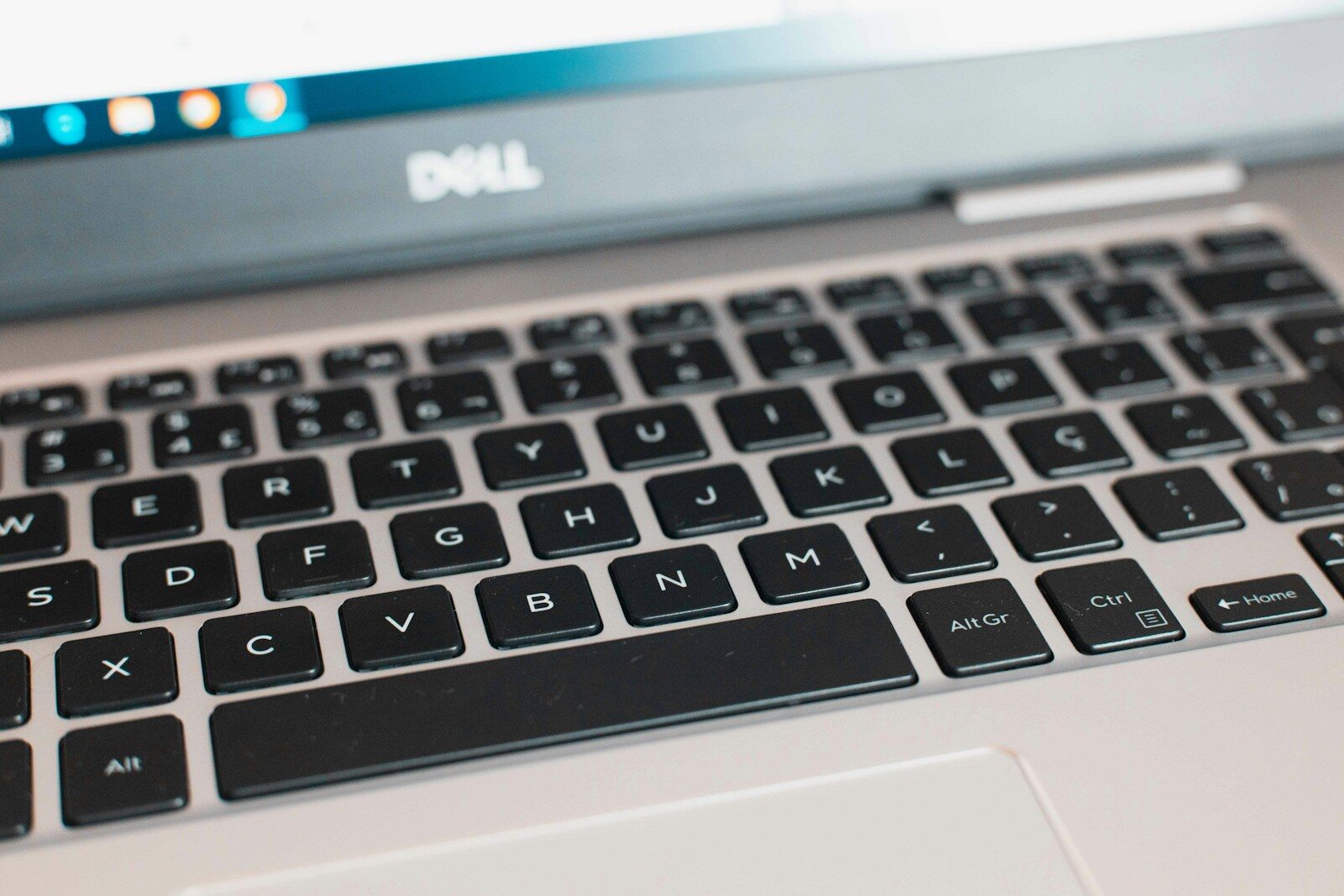 black and silver asus laptop computer